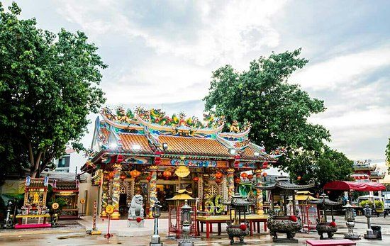 Chao Pu-Ya Shrine